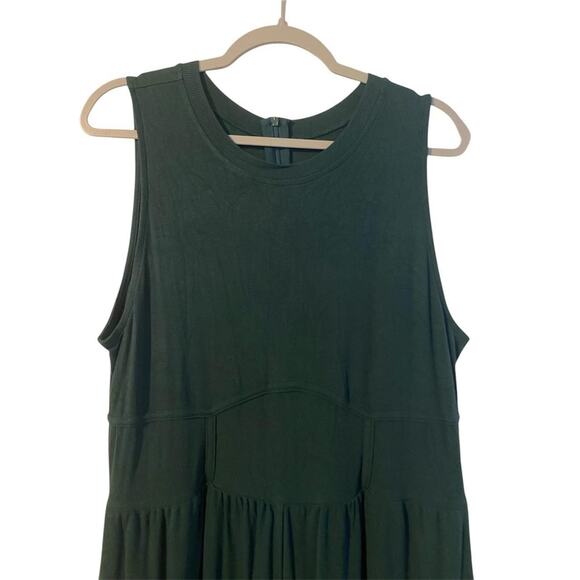 Women's Green Stretchy Jumpsuit - Picture 2 of 4